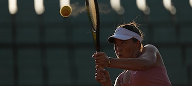 Image d’illustration d’une femme jouant au tennis