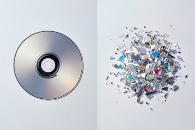 Image of an disc on the left with it broken down into smaller crushed waste particles on the right.